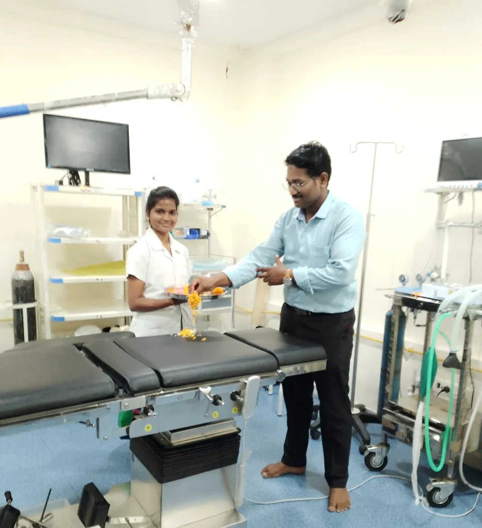 Patient-care equipment and staff in a room at Jeevan Jyoti